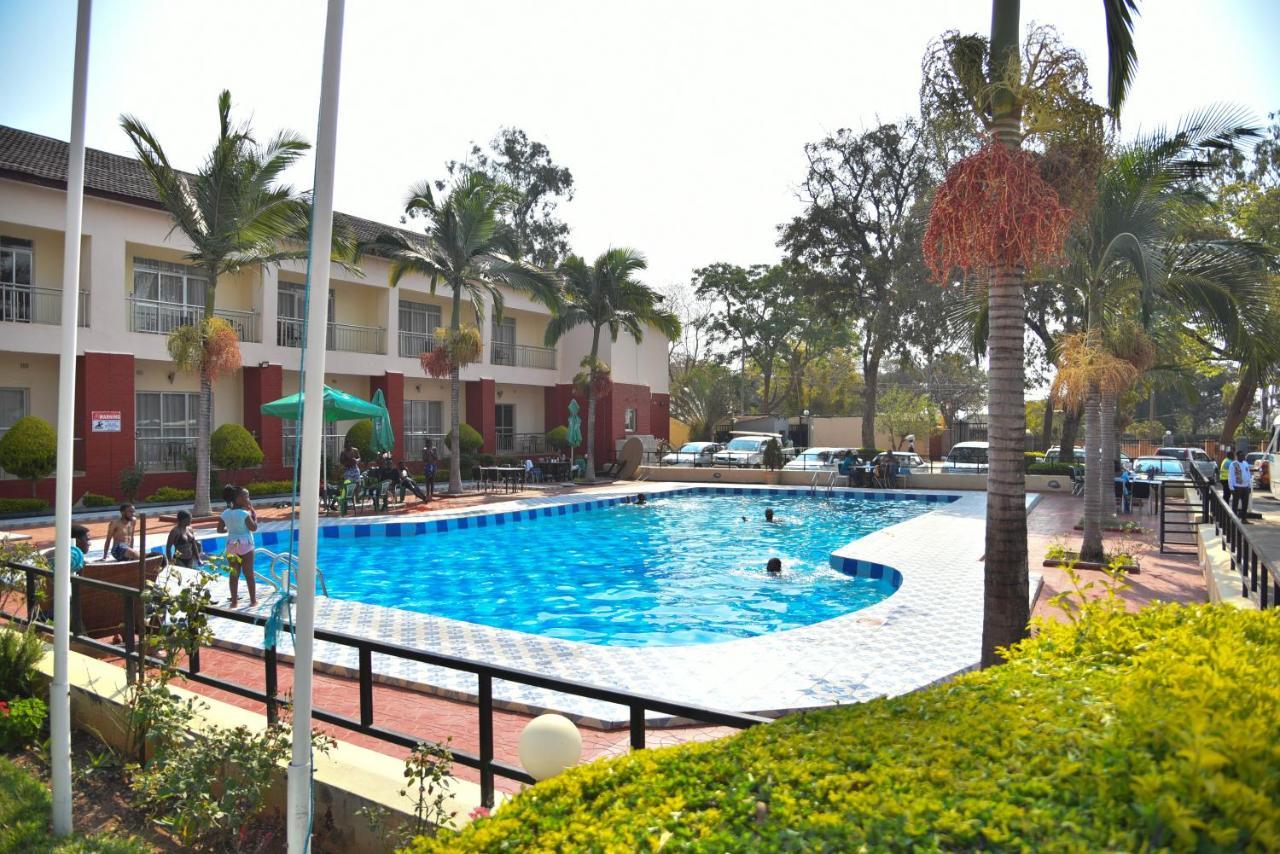 Chamba Valley Exotic Hotel Lusaka Bagian luar foto