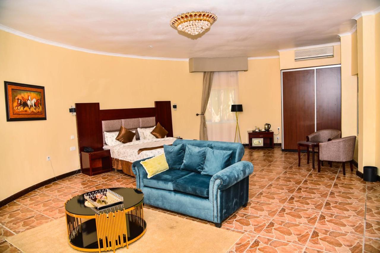 Chamba Valley Exotic Hotel Lusaka Bagian luar foto