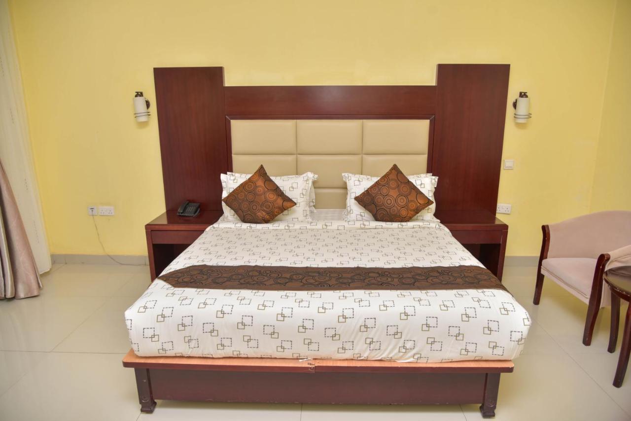 Chamba Valley Exotic Hotel Lusaka Bagian luar foto