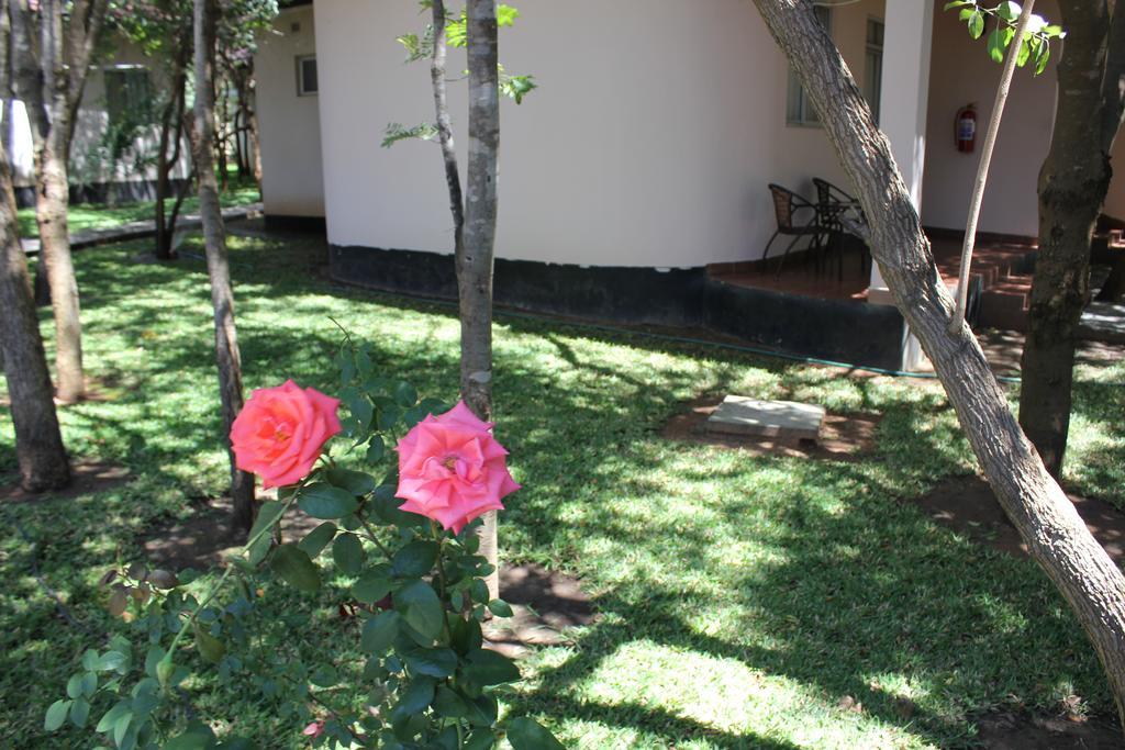 Chamba Valley Exotic Hotel Lusaka Bagian luar foto