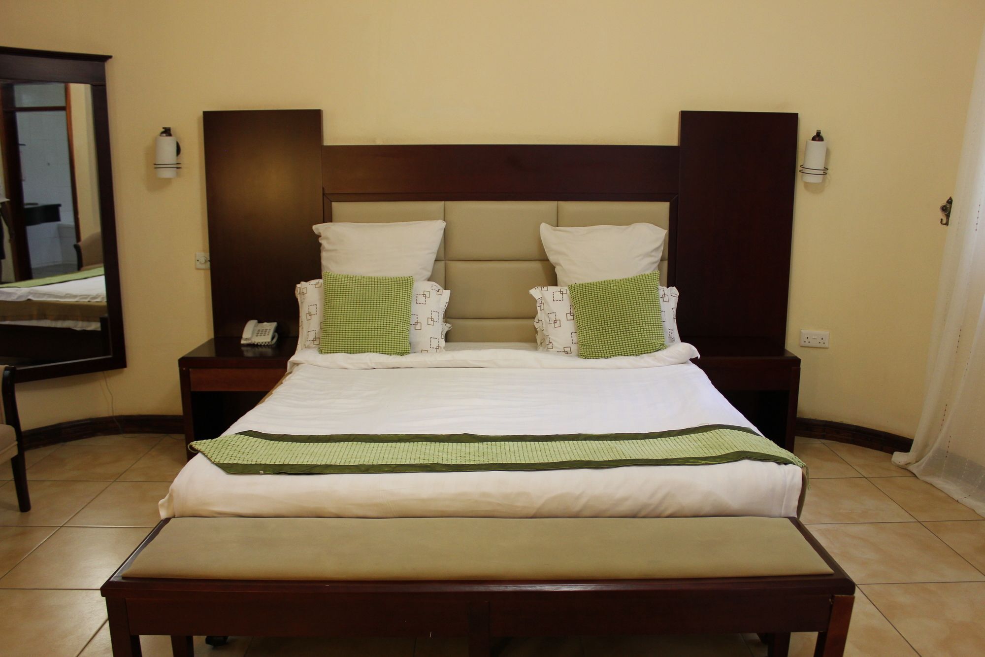 Chamba Valley Exotic Hotel Lusaka Bagian luar foto